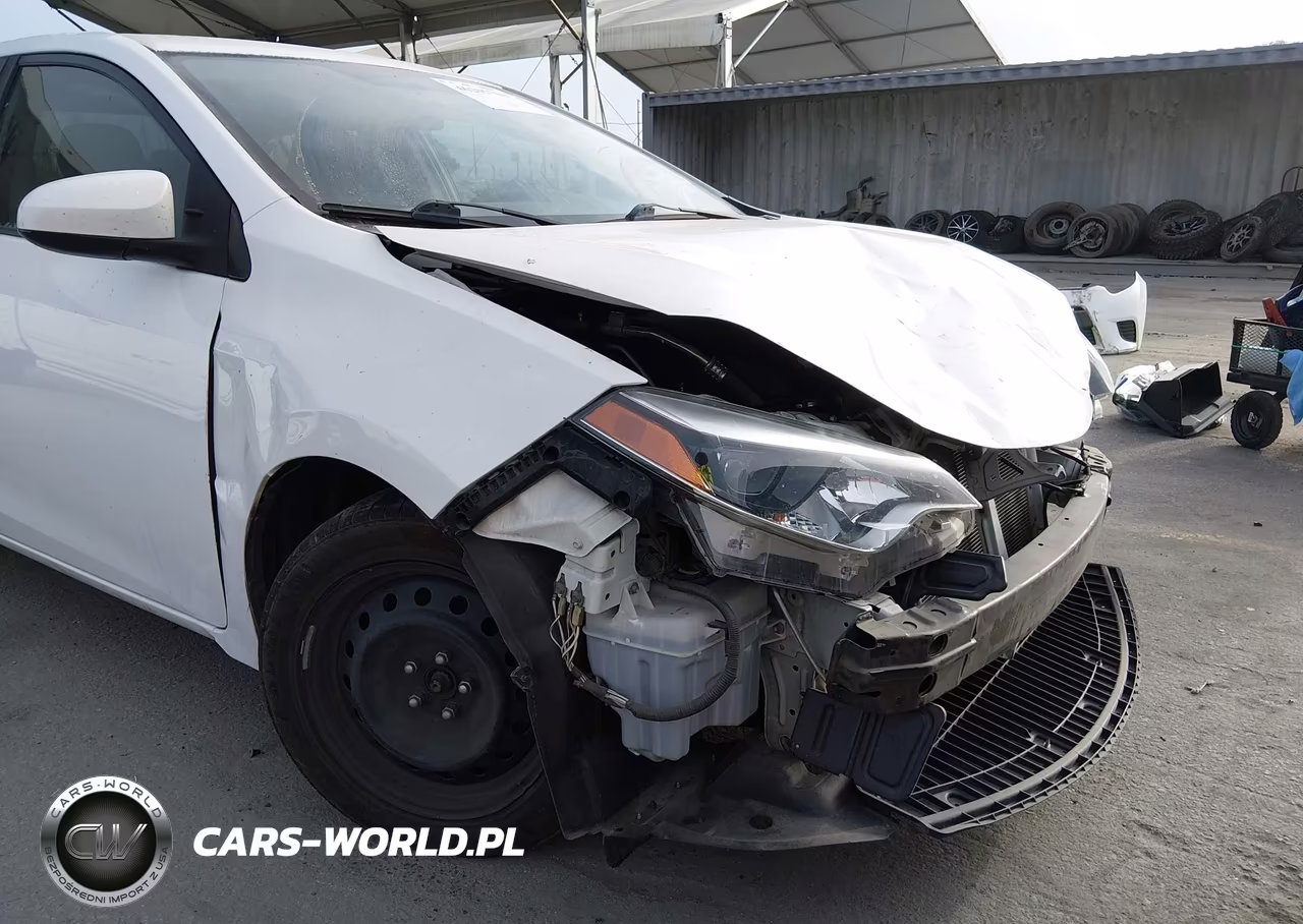 2016 Toyota Corolla Le VIN:5YFBURHE0GP556732 - 14
