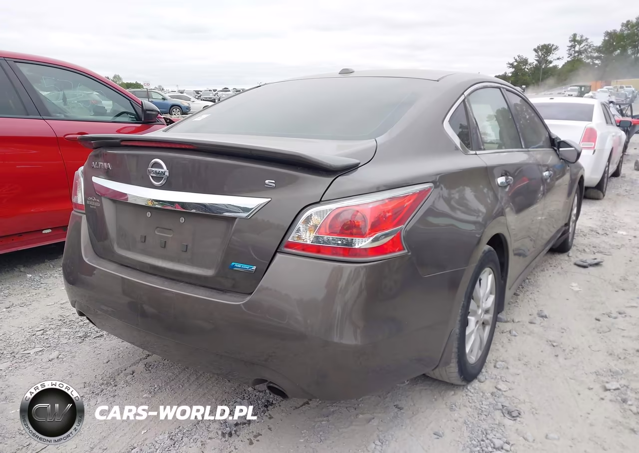 2014 Nissan Altima 2.5 S VIN:1N4AL3AP2EC267757 - 4