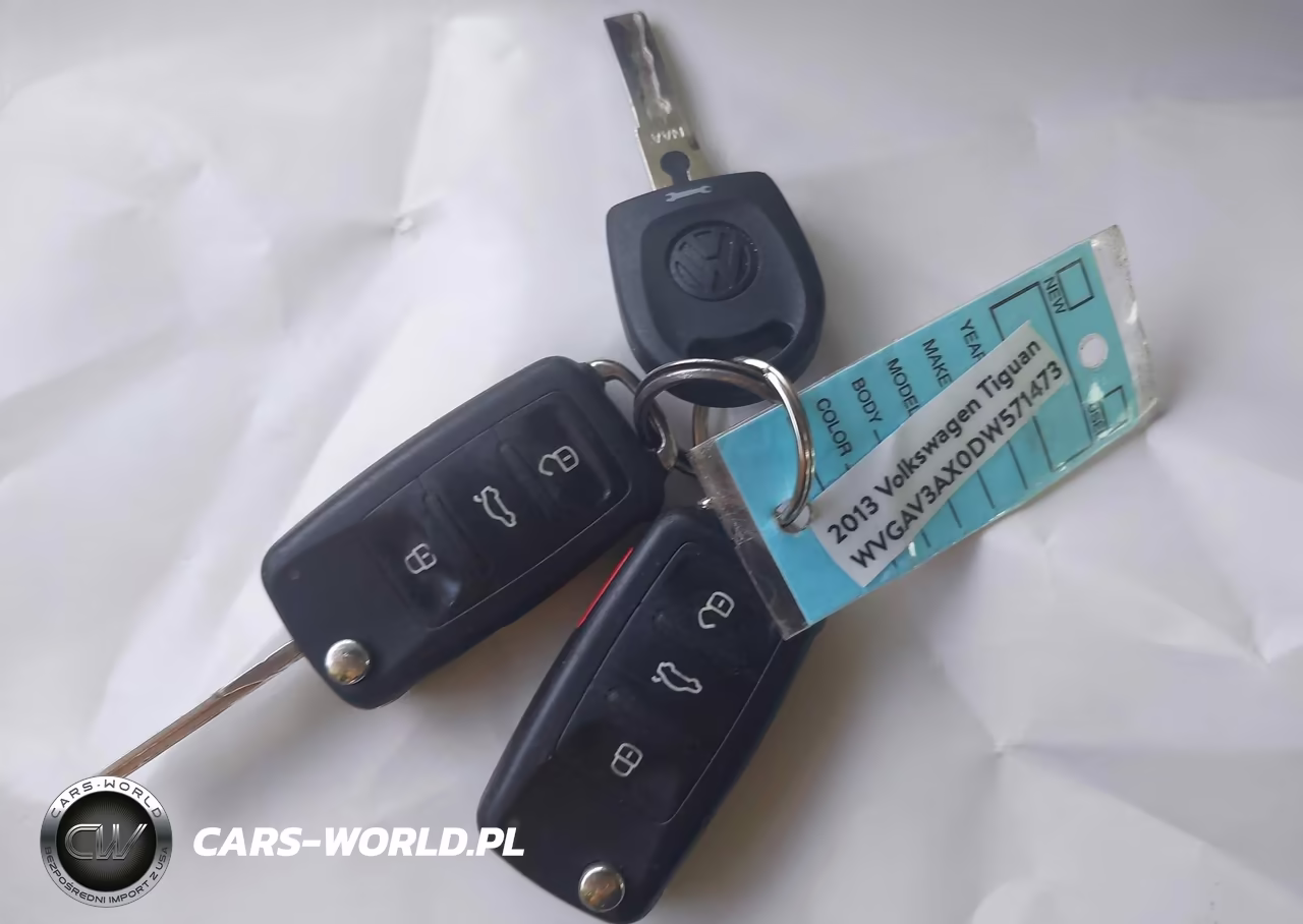 2013 Volkswagen Tiguan S W-Sunroof VIN:WVGAV3AX0DW571473 - 11