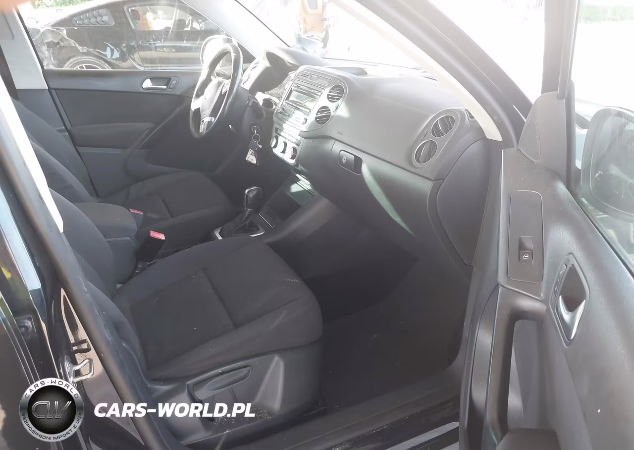 2013 Volkswagen Tiguan S W-Sunroof VIN:WVGAV3AX0DW571473 - 5