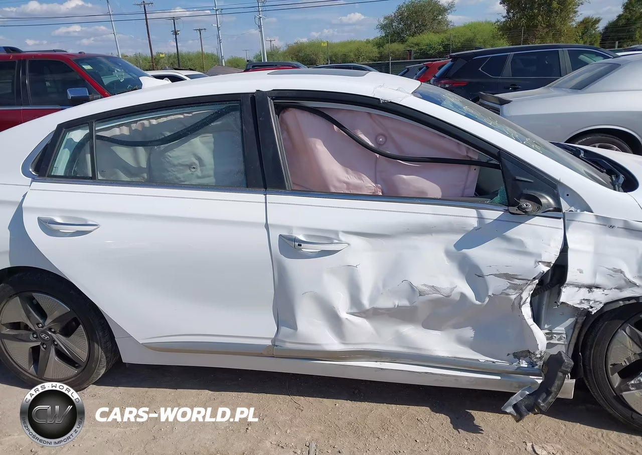 2021 Hyundai Ioniq Hybrid Limited VIN:KMHC05LC0MU255273 - 13