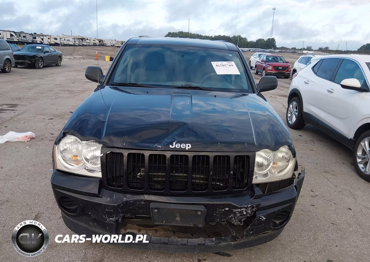 2007 Jeep Grand Cherokee Laredo VIN:1J8GR48K67C649420 - 12