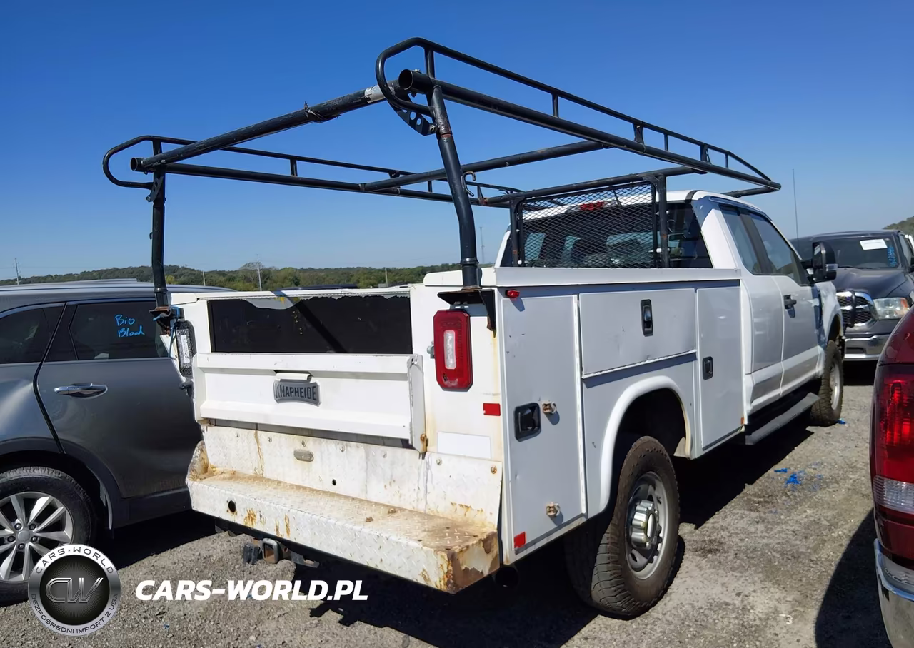 2018 Ford F-250 Xl VIN:1FT7X2B62JEB41826 - 4