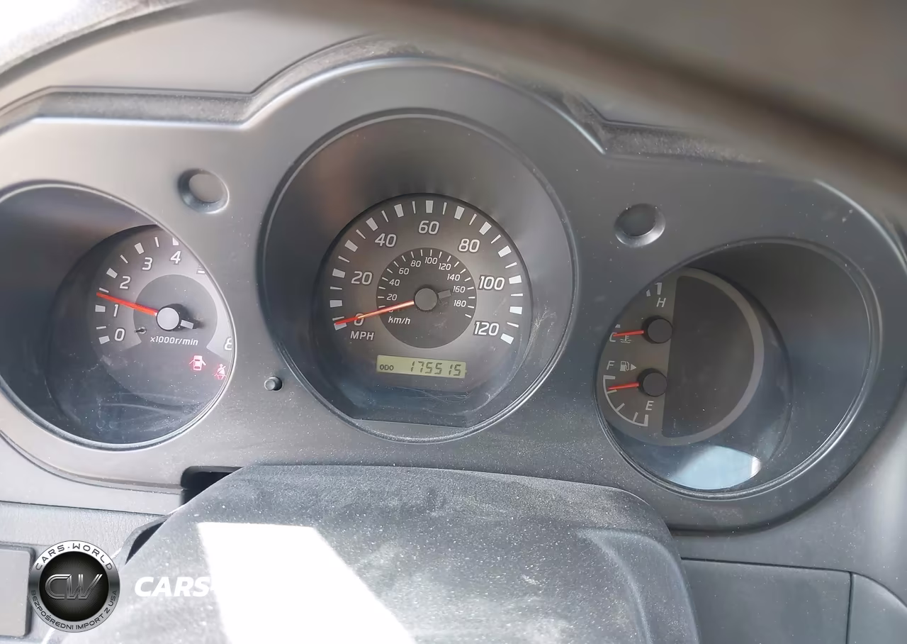 2002 Nissan Xterra Xe VIN:5N1ED28Y42C500966 - 7