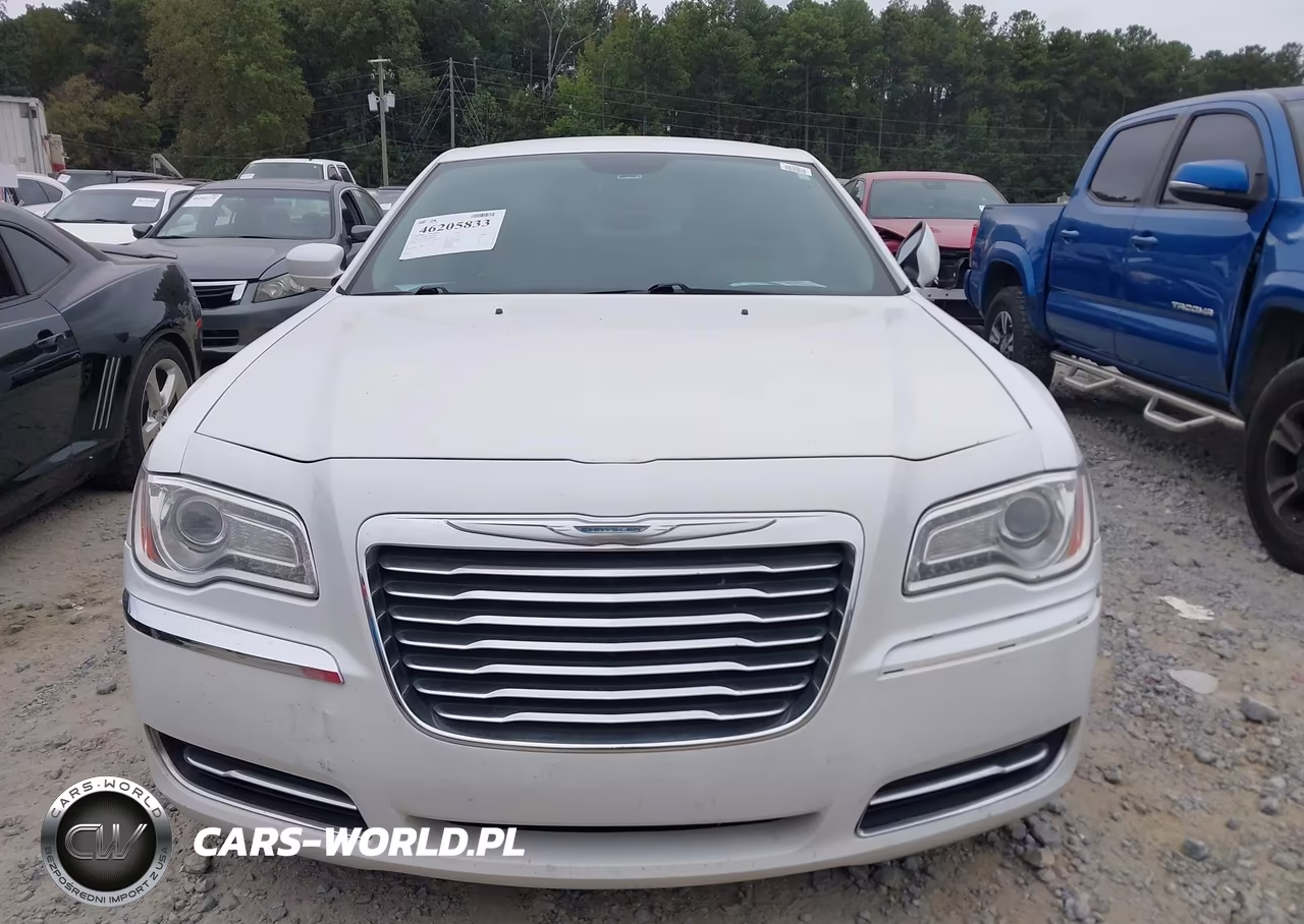 2014 Chrysler 300 VIN:2C3CCAAG2EH202979 - 6