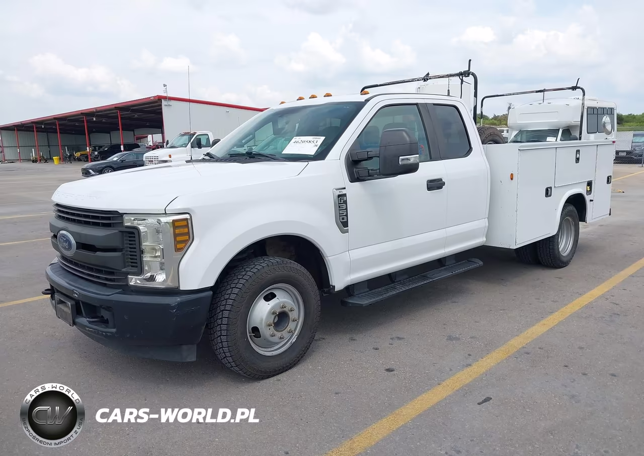 2019 Ford F-350 Chasis Xl VIN:1FD8X3G66KEC15927 - 2