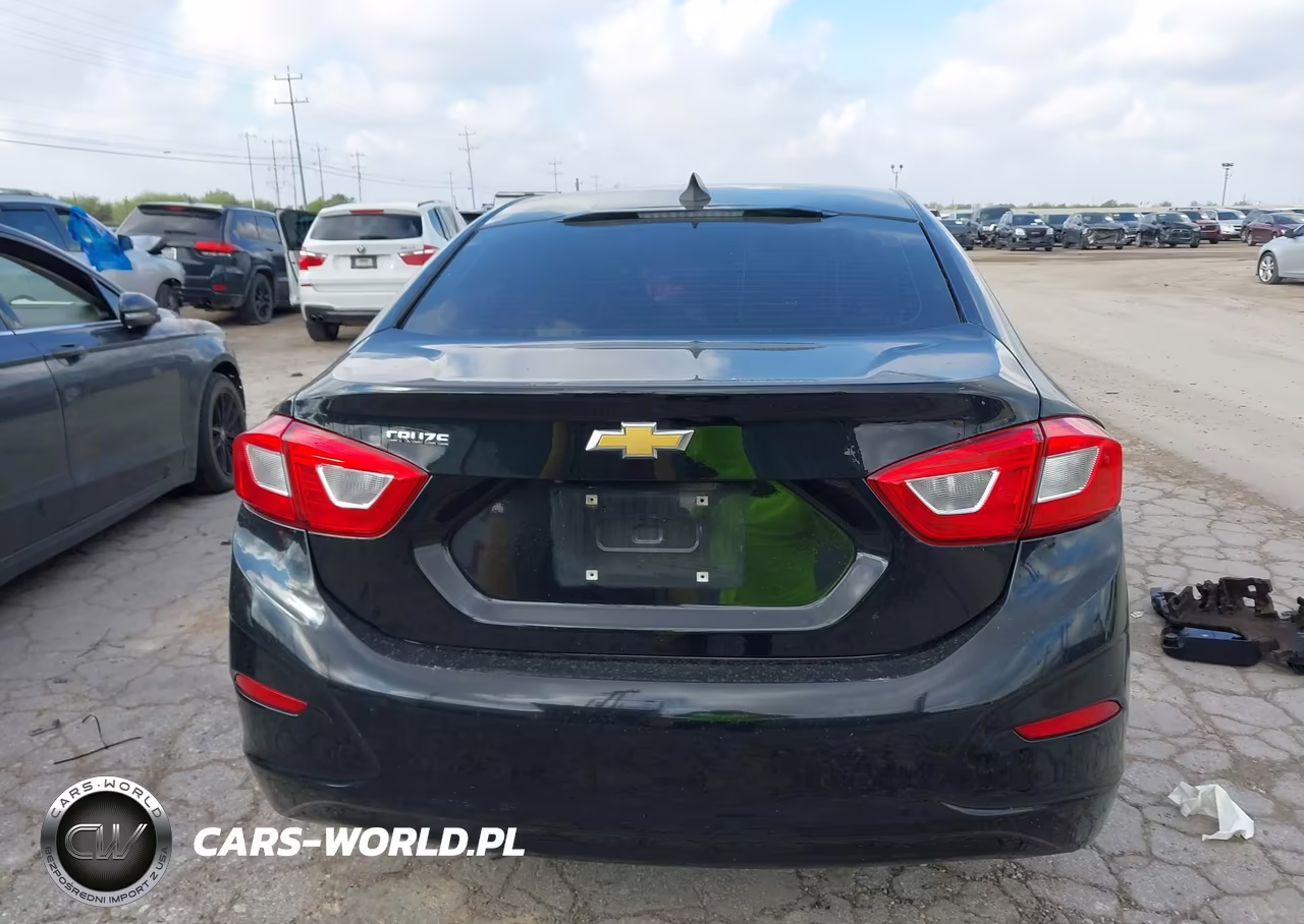 2018 Chevrolet Cruze Ls Auto VIN:1G1BC5SM7J7111434 - 17