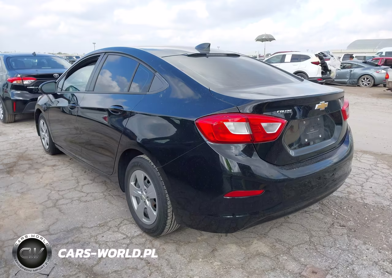 2018 Chevrolet Cruze Ls Auto VIN:1G1BC5SM7J7111434 - 3