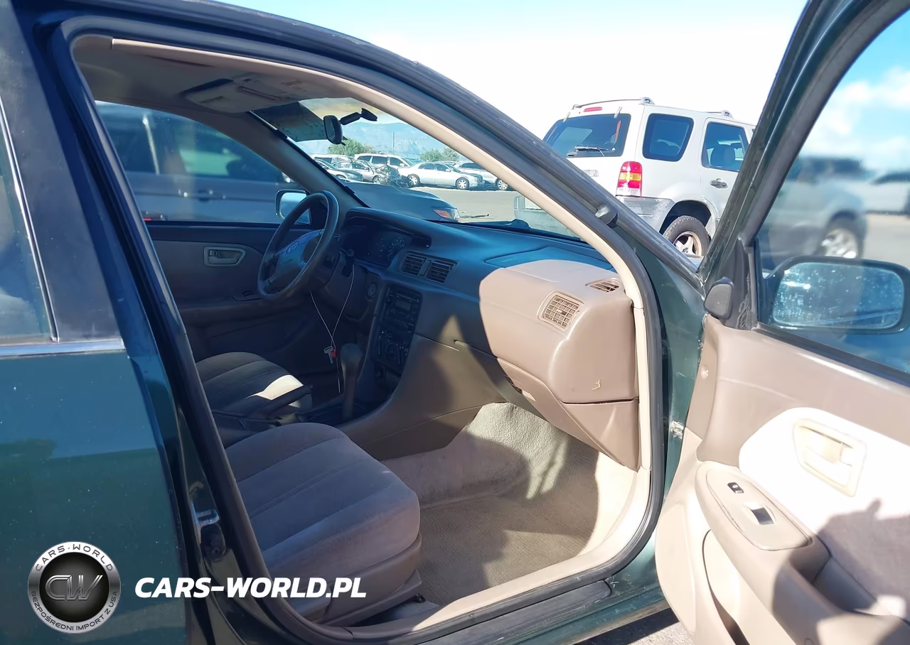 1999 Toyota Camry Le VIN:4T1BG22K7XU912976 - 5