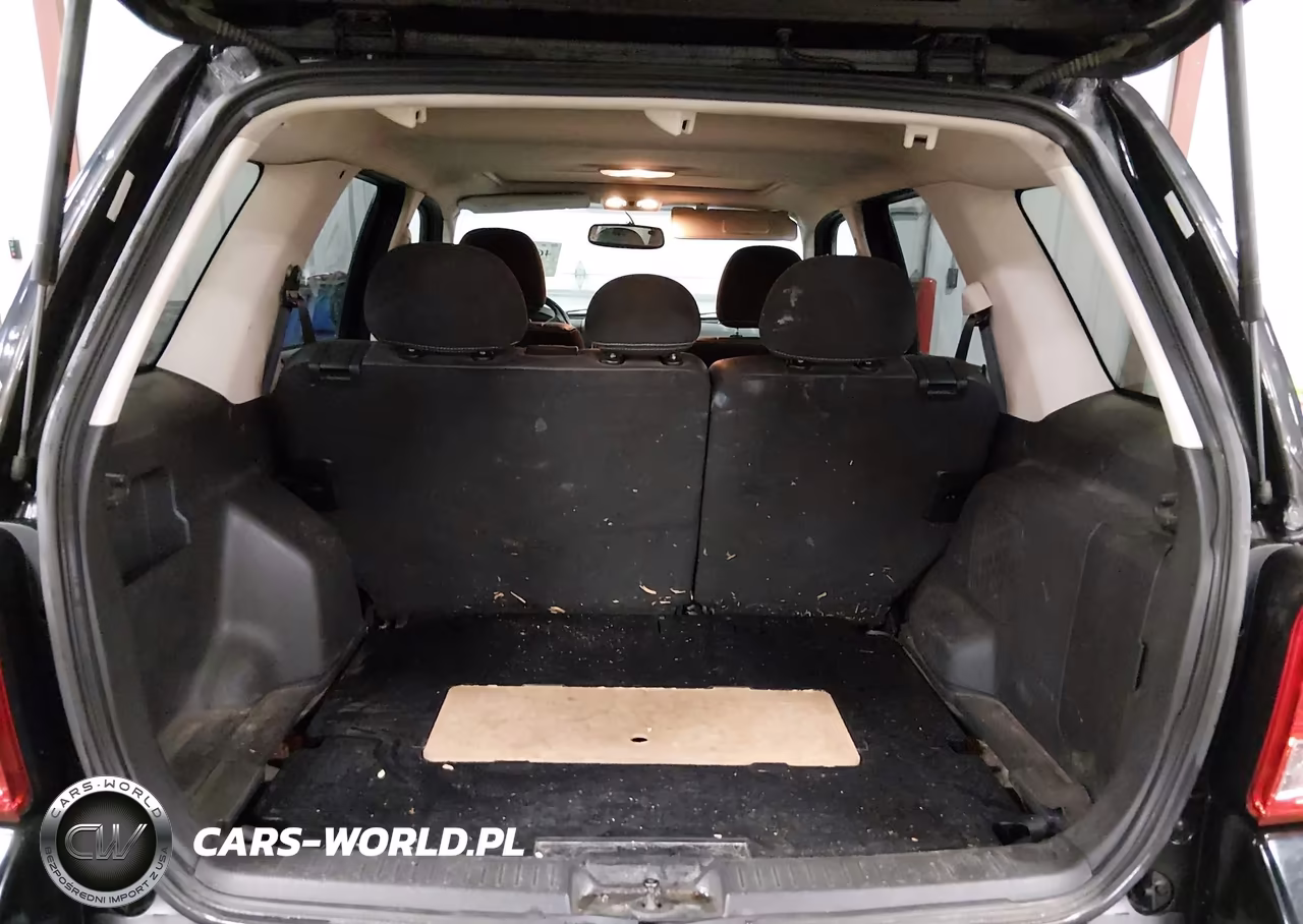 2008 Mazda Tribute S Grand Touring VIN:4F2CZ96138KM28779 - 17