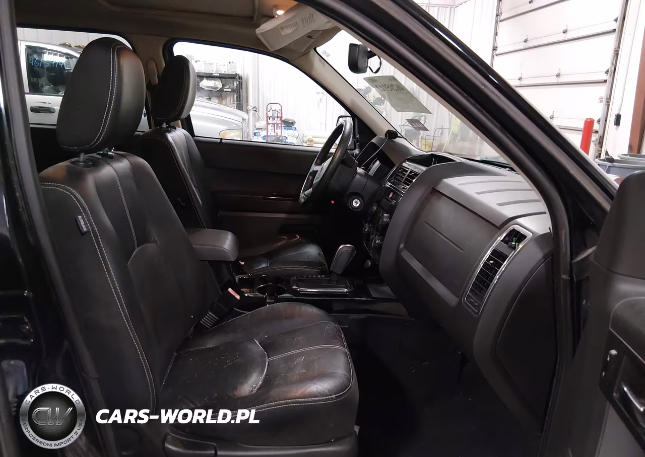 2008 Mazda Tribute S Grand Touring VIN:4F2CZ96138KM28779 - 5