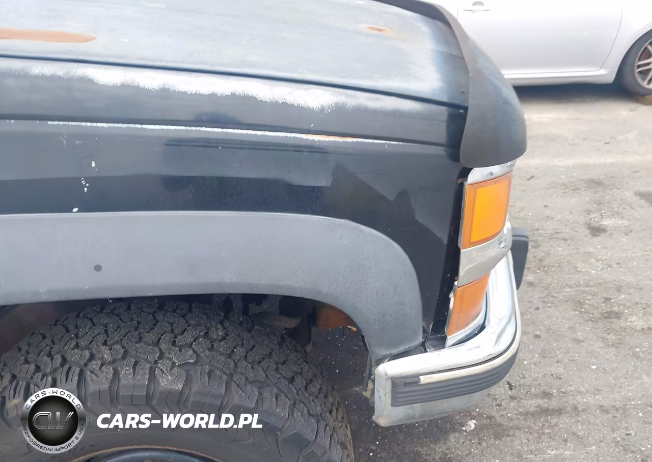 1994 Chevrolet Suburban K2500 VIN:1GNGK26K7RJ406479 - 6
