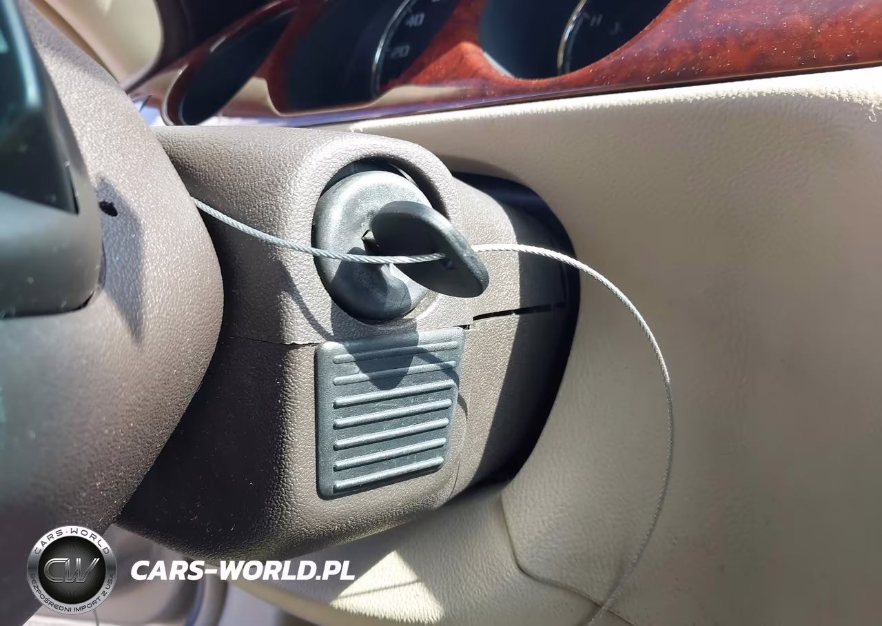BUICK LUCERNE CX VIN:1G4HD57M79U130775 - 11