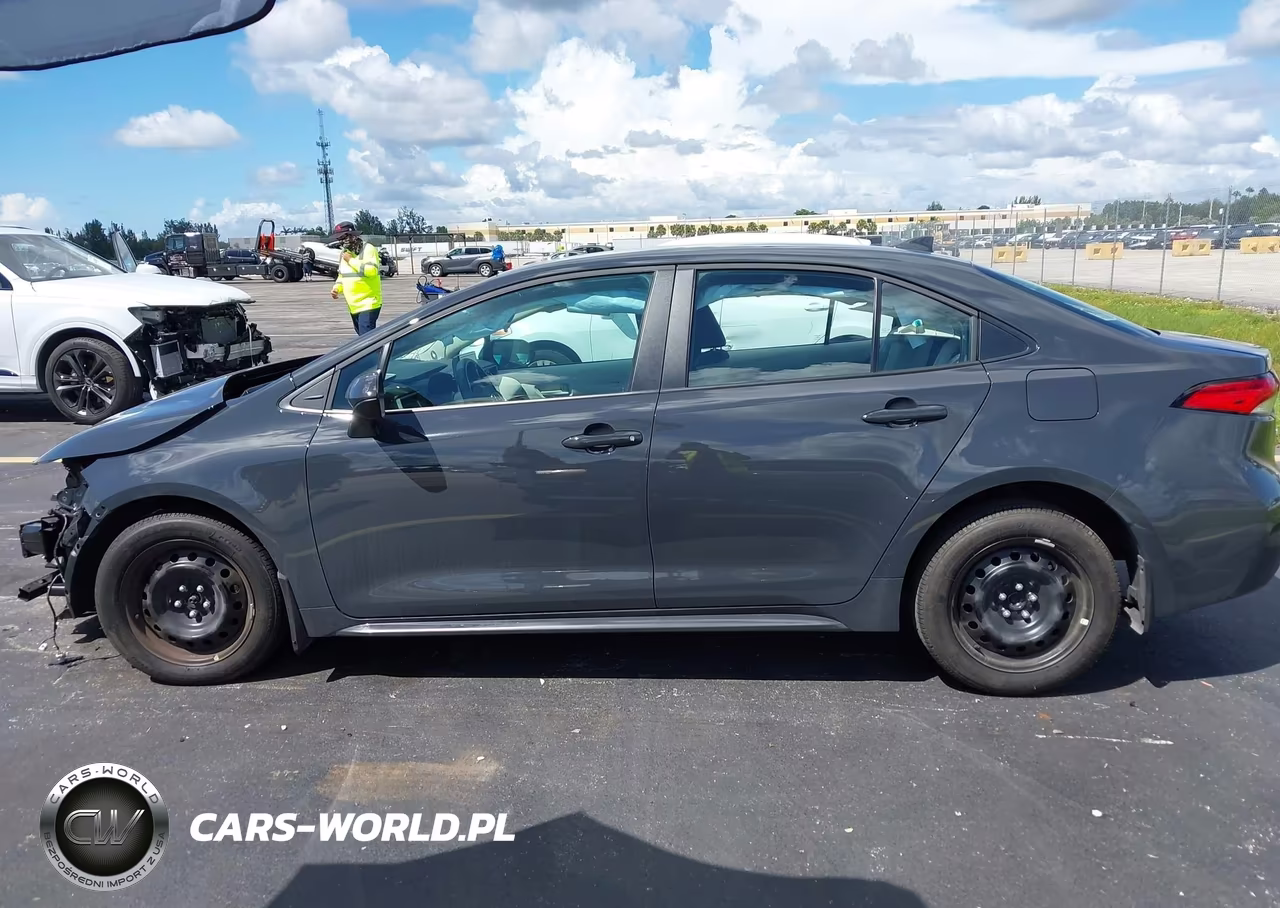 2026 Toyota Corolla Le VIN:5YFB4MDE3TP473654 - 14