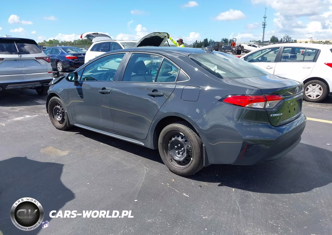 2026 Toyota Corolla Le VIN:5YFB4MDE3TP473654 - 3