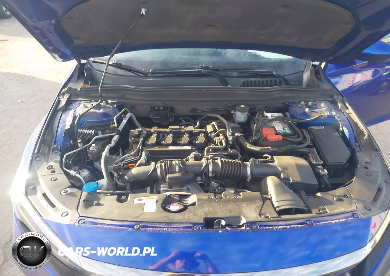 2018 Honda Accord Sport VIN:1HGCV1F31JA193861 - 10