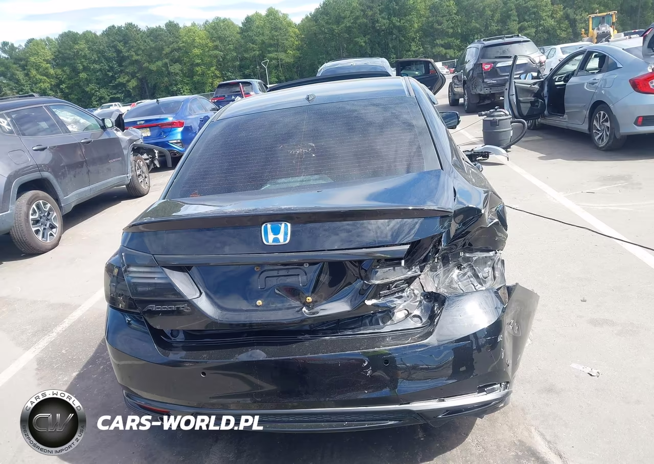 2017 Honda Accord Touring V6 VIN:1HGCR3F94HA039532 - 16