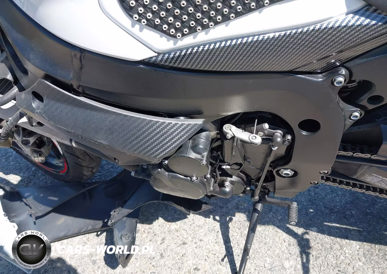 2019 Suzuki Gsx-R750 VIN:JS1GR7MA9K7100683 - 9