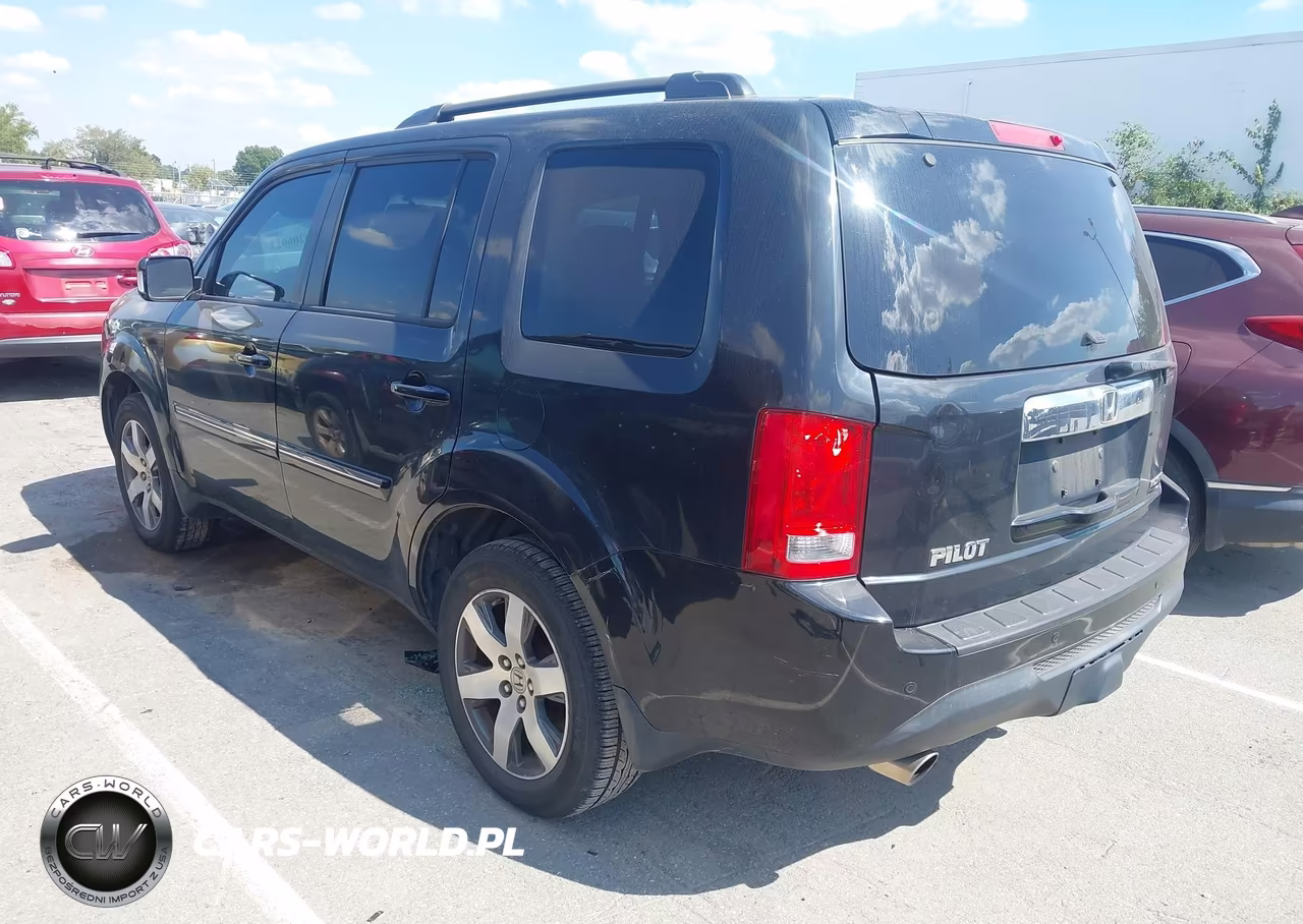 2013 Honda Pilot Touring VIN:5FNYF3H92DB007142 - 3