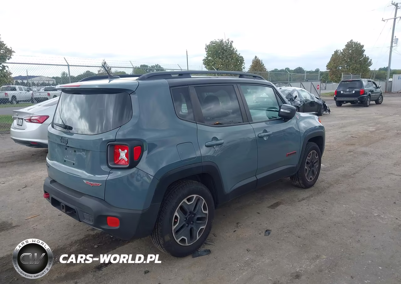 2017 Jeep Renegade Trailhawk 4X4 VIN:ZACCJBCB6HPF48870 - 4