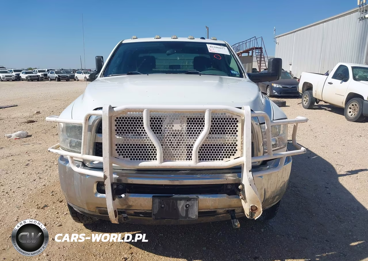 2018 Ram 2500 Tradesman 4X4 8' Box VIN:3C6UR5HJ2JG307515 - 12