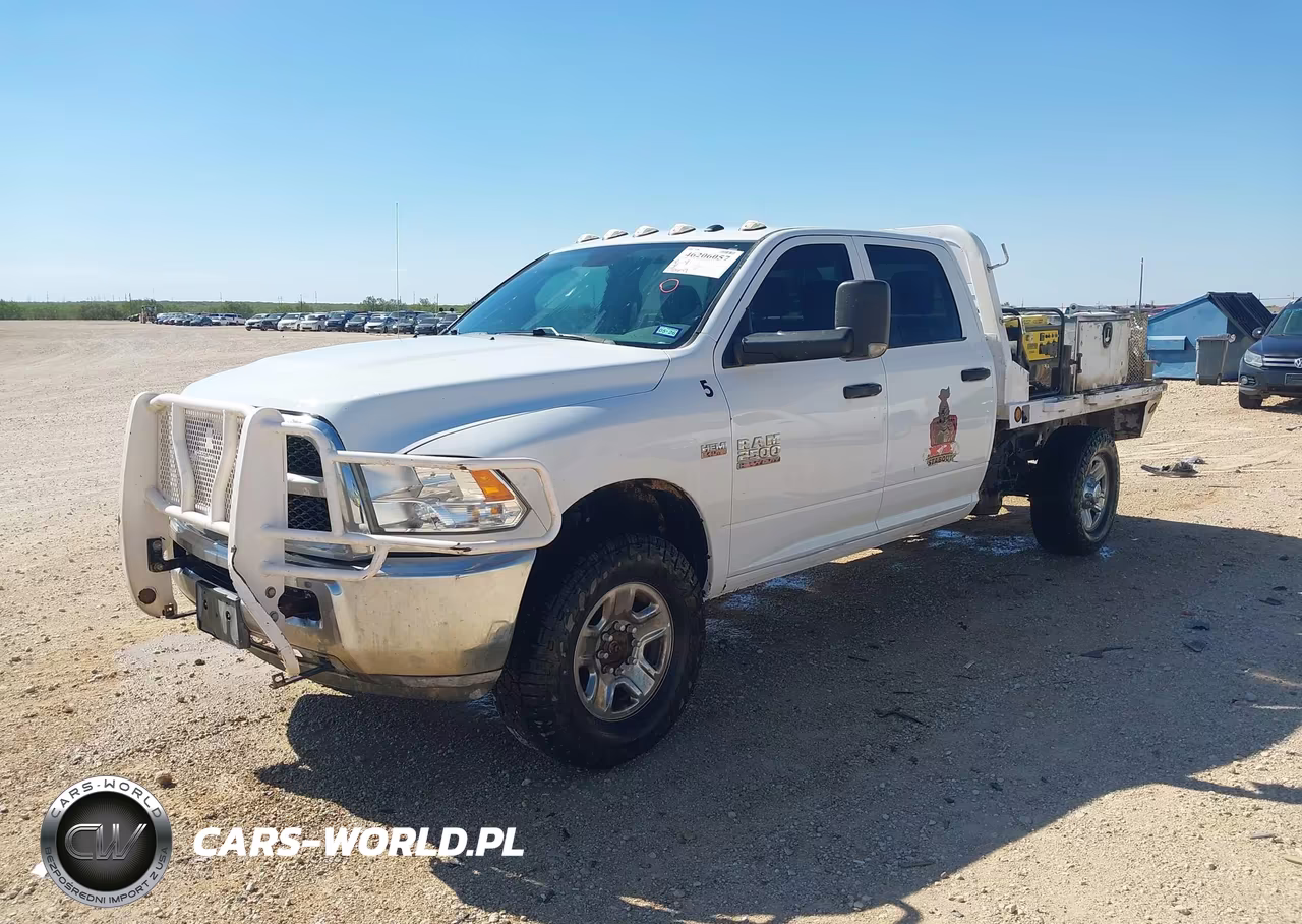 2018 Ram 2500 Tradesman 4X4 8' Box VIN:3C6UR5HJ2JG307515 - 2