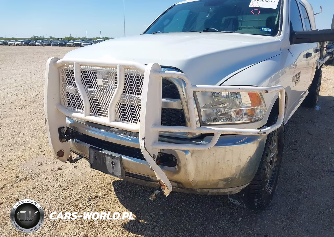 2018 Ram 2500 Tradesman 4X4 8' Box VIN:3C6UR5HJ2JG307515 - 6