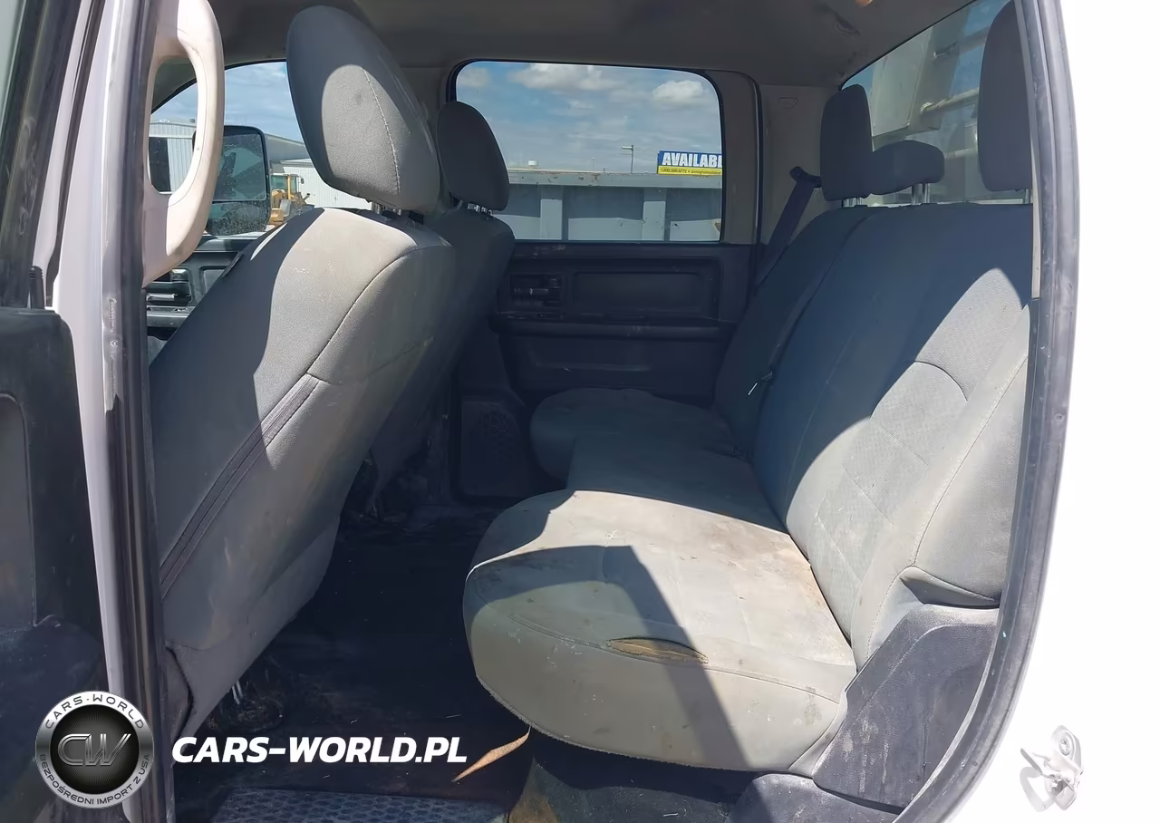 2018 Ram 2500 Tradesman 4X4 8' Box VIN:3C6UR5HJ2JG307515 - 8