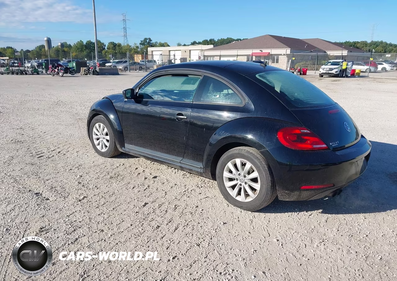 2015 Volkswagen Beetle 1.8T Fleet Edition VIN:3VWF17AT4FM647500 - 3