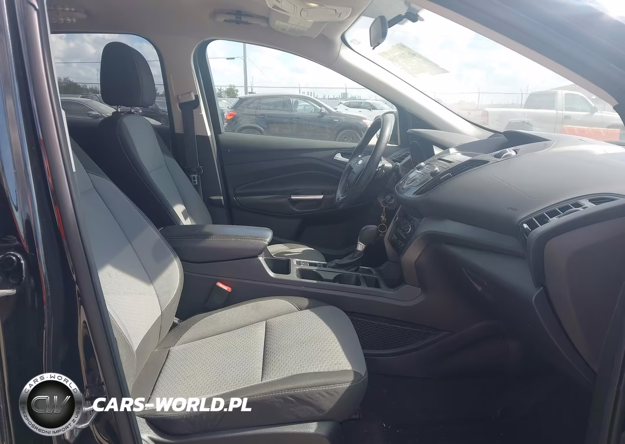 2017 Ford Escape Se VIN:1FMCU9GD3HUE39336 - 5