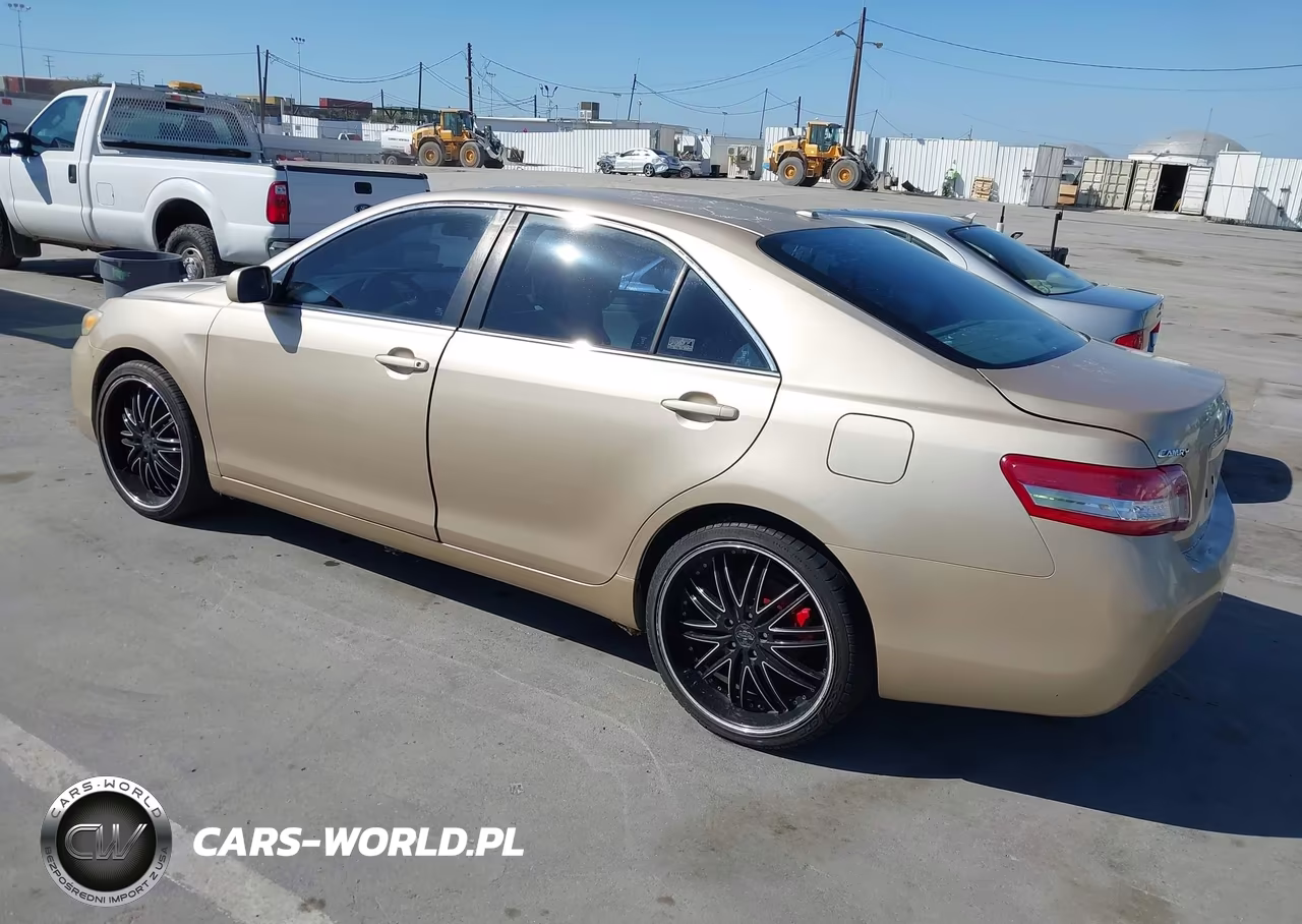 2011 Toyota Camry Le VIN:4T1BF3EK6BU765031 - 3