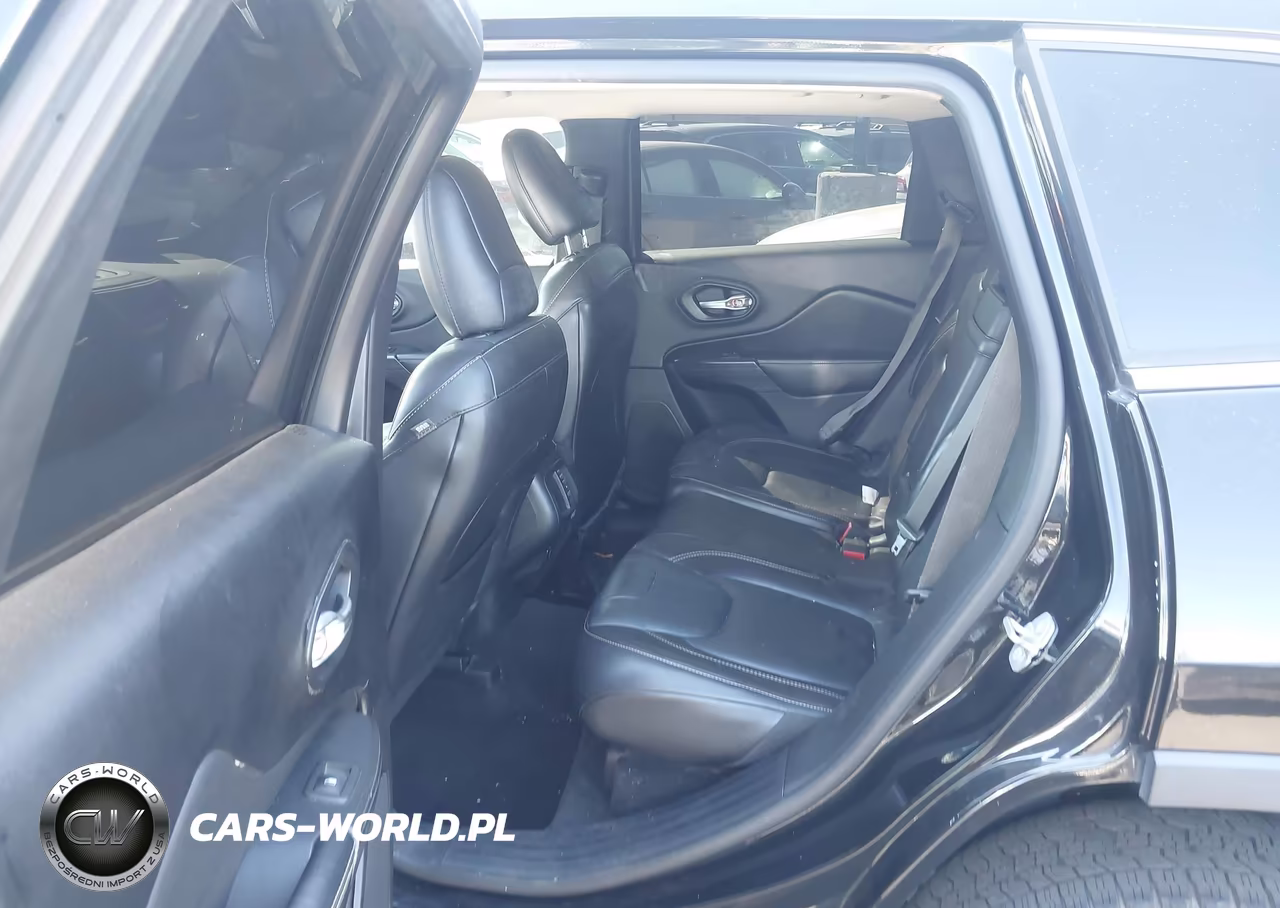 2015 Jeep Cherokee Limited VIN:1C4PJLDB4FW621157 - 8