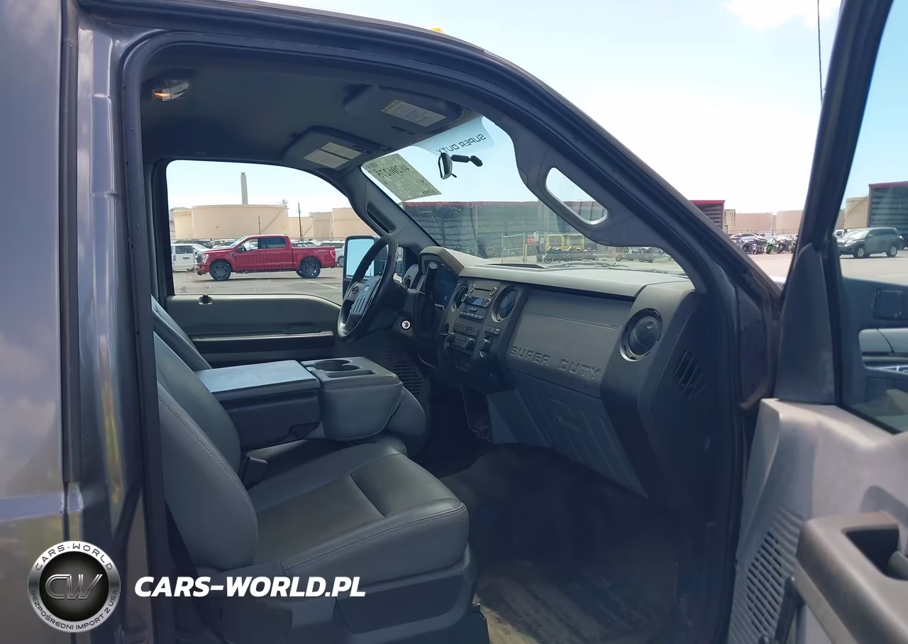 2012 Ford Super Duty F-550 Drw Xl VIN:1FDUF5GT0CEC39323 - 5