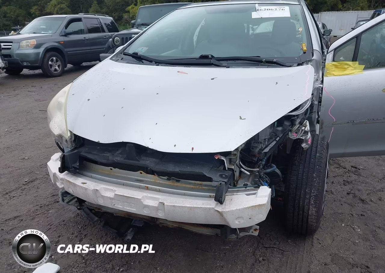 2012 Toyota Prius C One VIN:JTDKDTB34C1516835 - 6