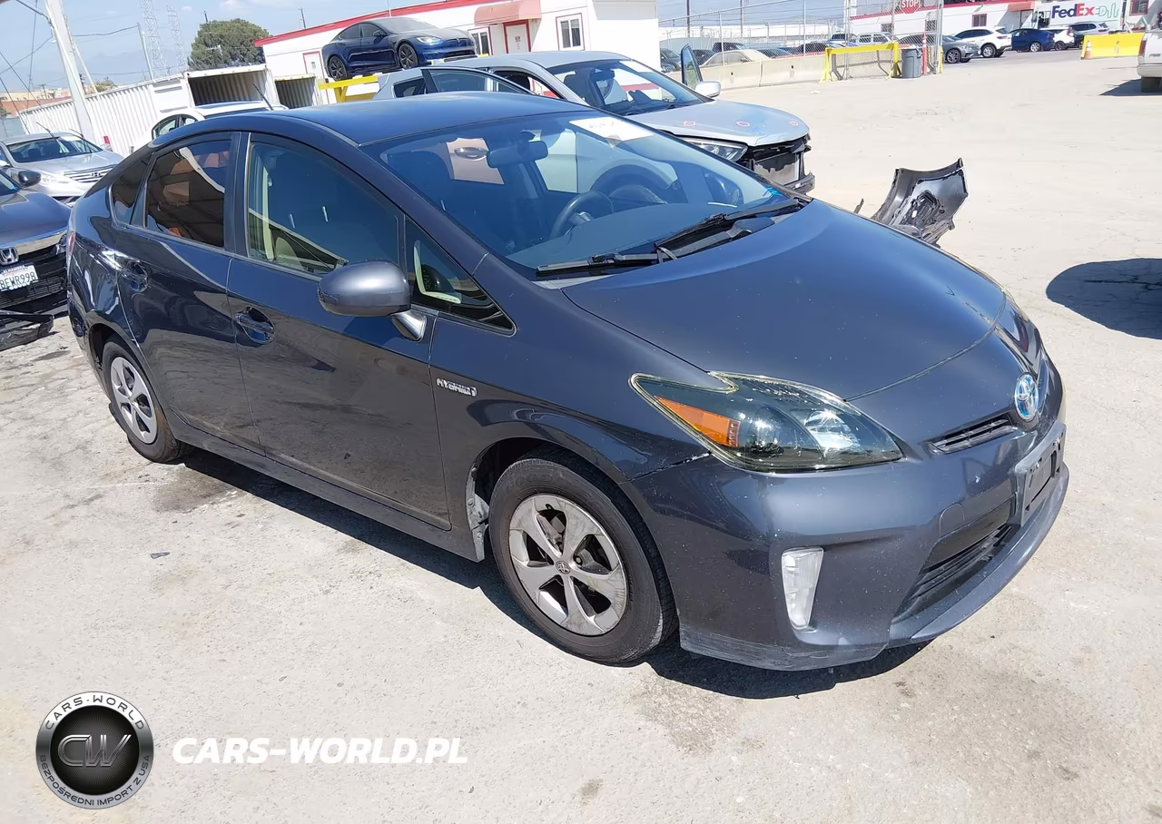 2014 Toyota Prius Three
