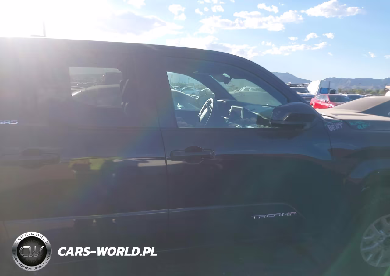 2025 Toyota Tacoma Sr5 VIN:3TMLB5JN2SM162579 - 13
