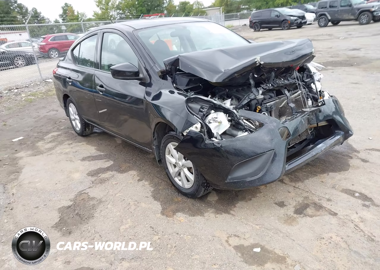 2017 Nissan Versa 1.6 S – zdjęcie 1 z 16