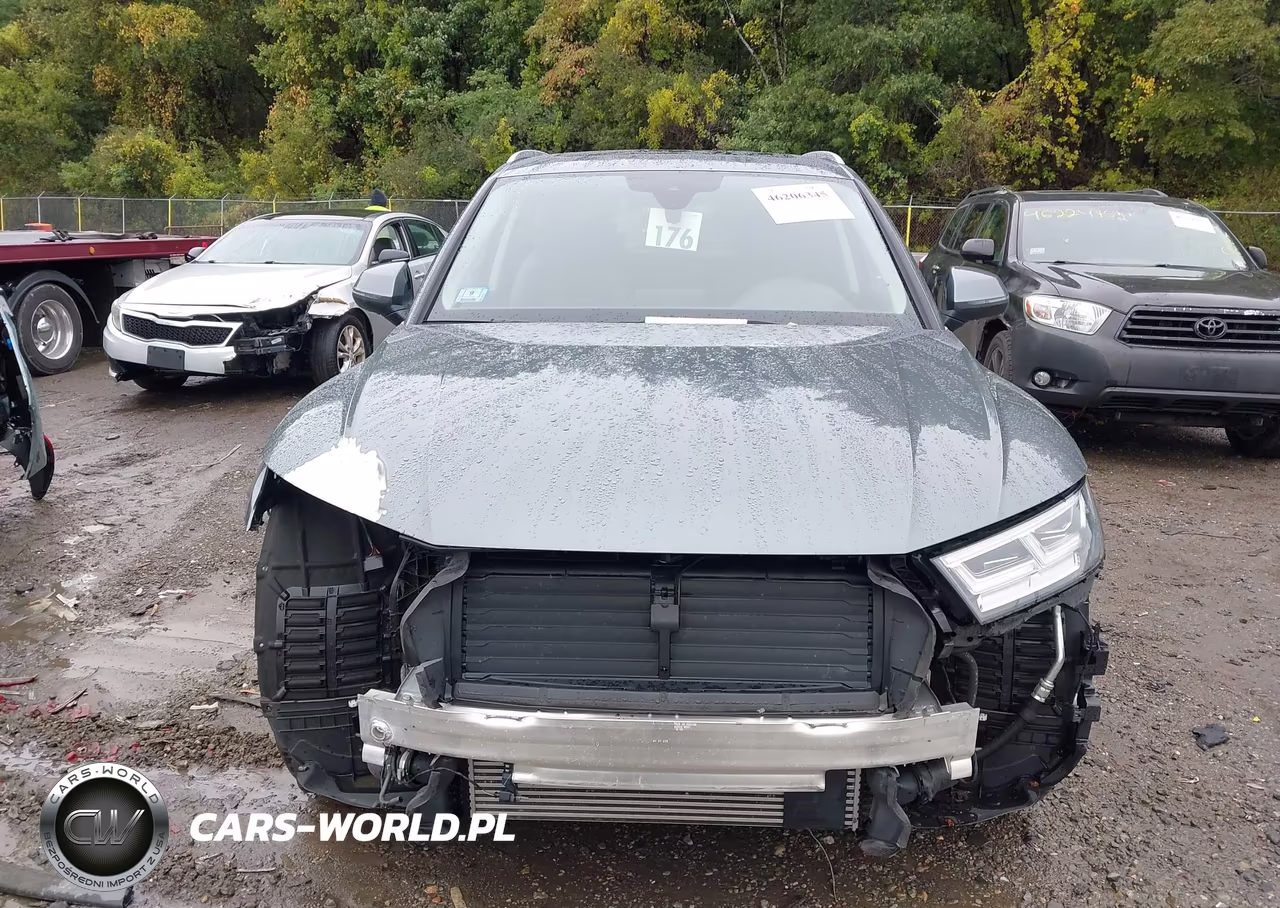 2018 Audi Q5 2.0T Premium-2.0T Tech Premium VIN:WA1BNAFY7J2245763 - 12