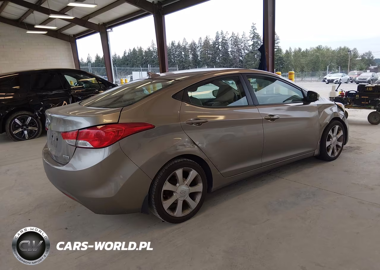 2013 Hyundai Elantra Limited VIN:5NPDH4AE9DH345645 - 4