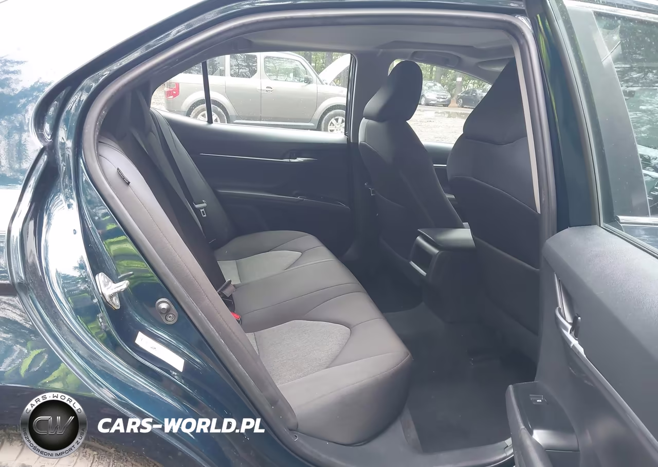 2018 Toyota Camry Le VIN:4T1B11HK5JU598514 - 8