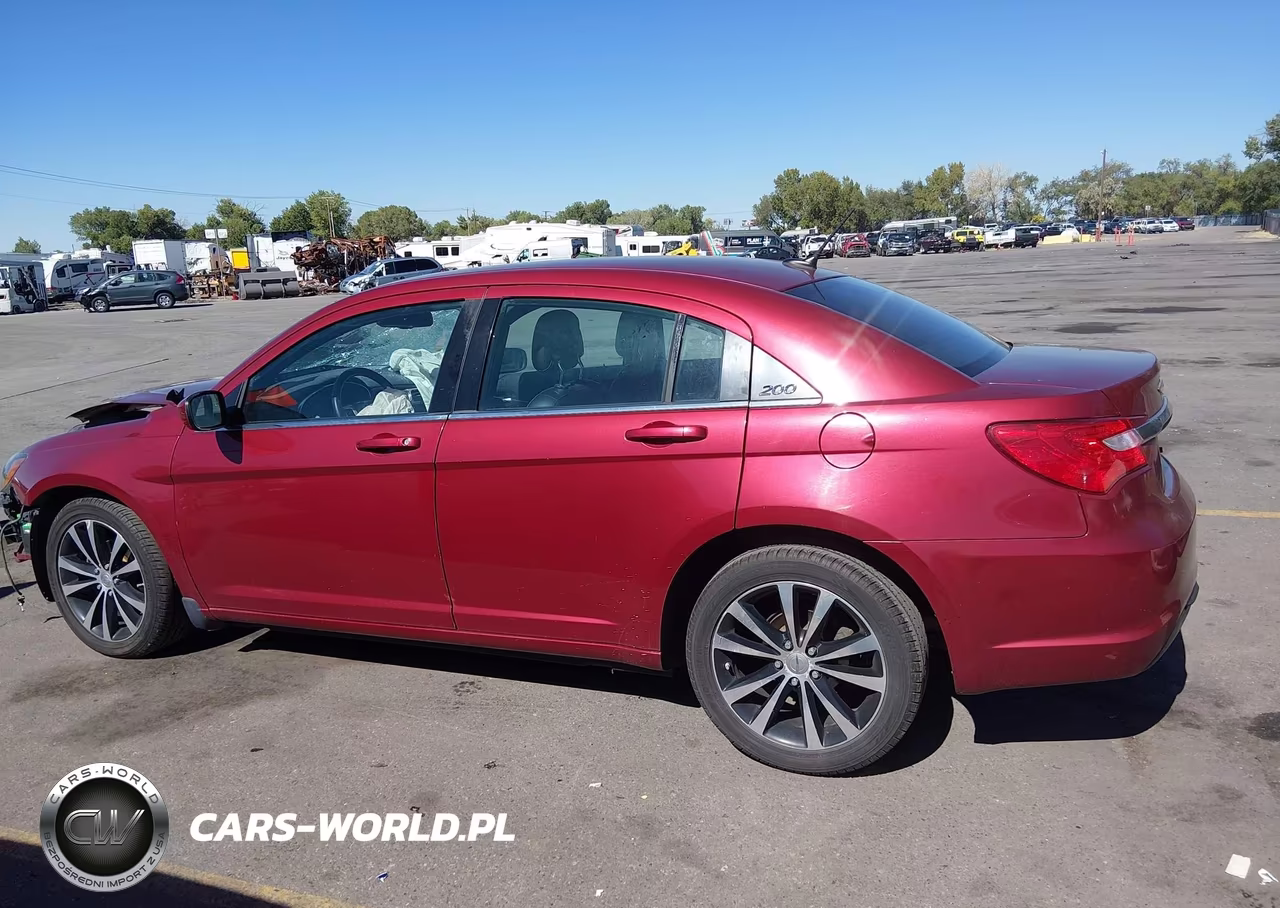 2013 Chrysler 200 Limited VIN:1C3CCBCG0DN701935 - 15
