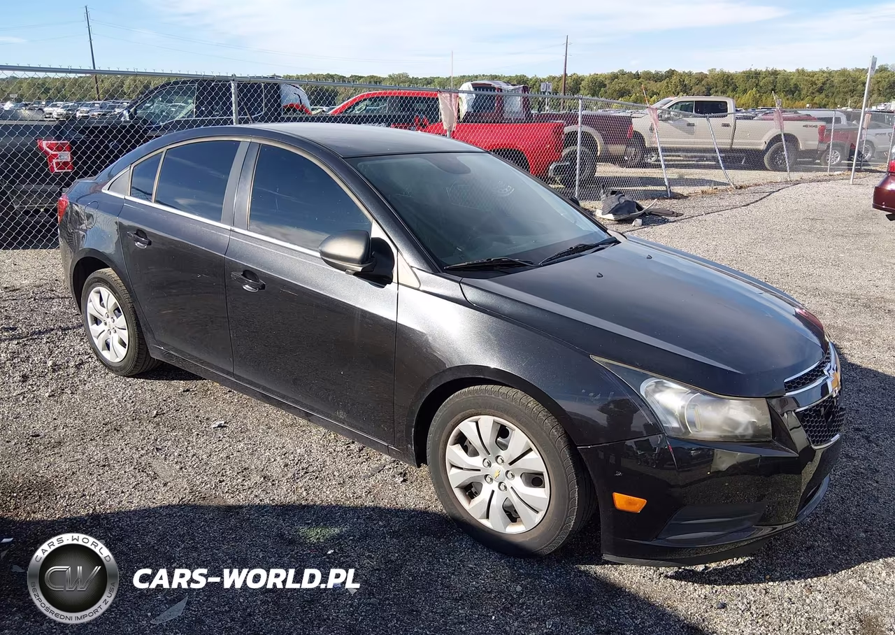 2012 Chevrolet Cruze Ls – zdjęcie 1 z 16