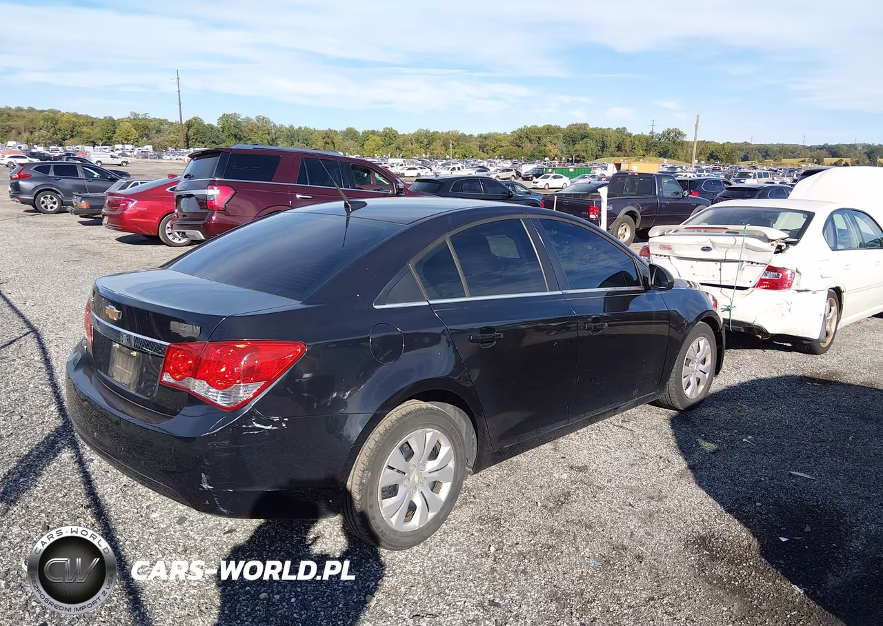 2012 Chevrolet Cruze Ls VIN:1G1PC5SH4C7363718 - 4