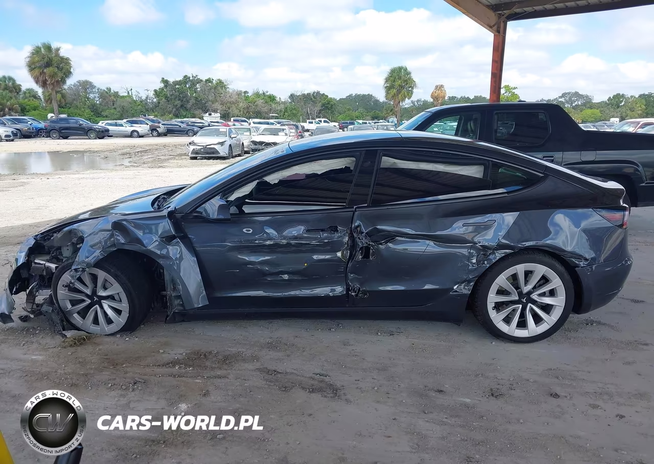 2022 Tesla Modelo 3 Rear-Wheel Drive VIN:5YJ3E1EA6NF288220 - 13