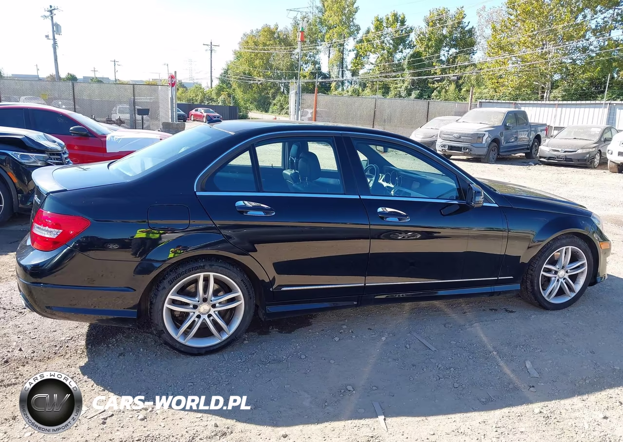 2014 Mercedes-Benz C 300 Sport 4Matic VIN:WDDGF8AB4ER309541 - 13