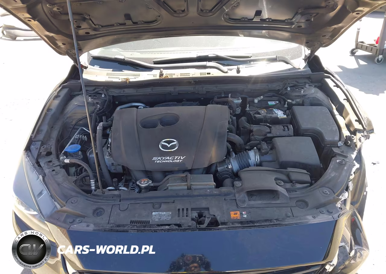 2018 Mazda Mazda3 Touring VIN:3MZBN1V34JM201463 - 10