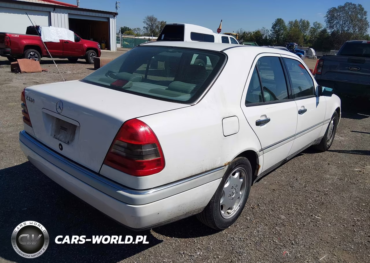 1996 Mercedes-Benz C 220 VIN:WDBHA22E6TF403629 - 4