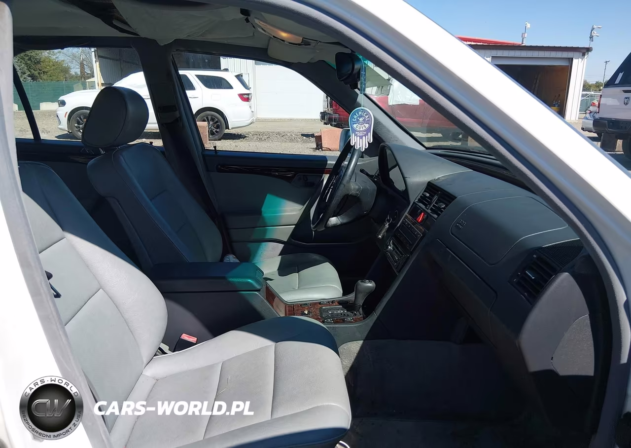 1996 Mercedes-Benz C 220 VIN:WDBHA22E6TF403629 - 5