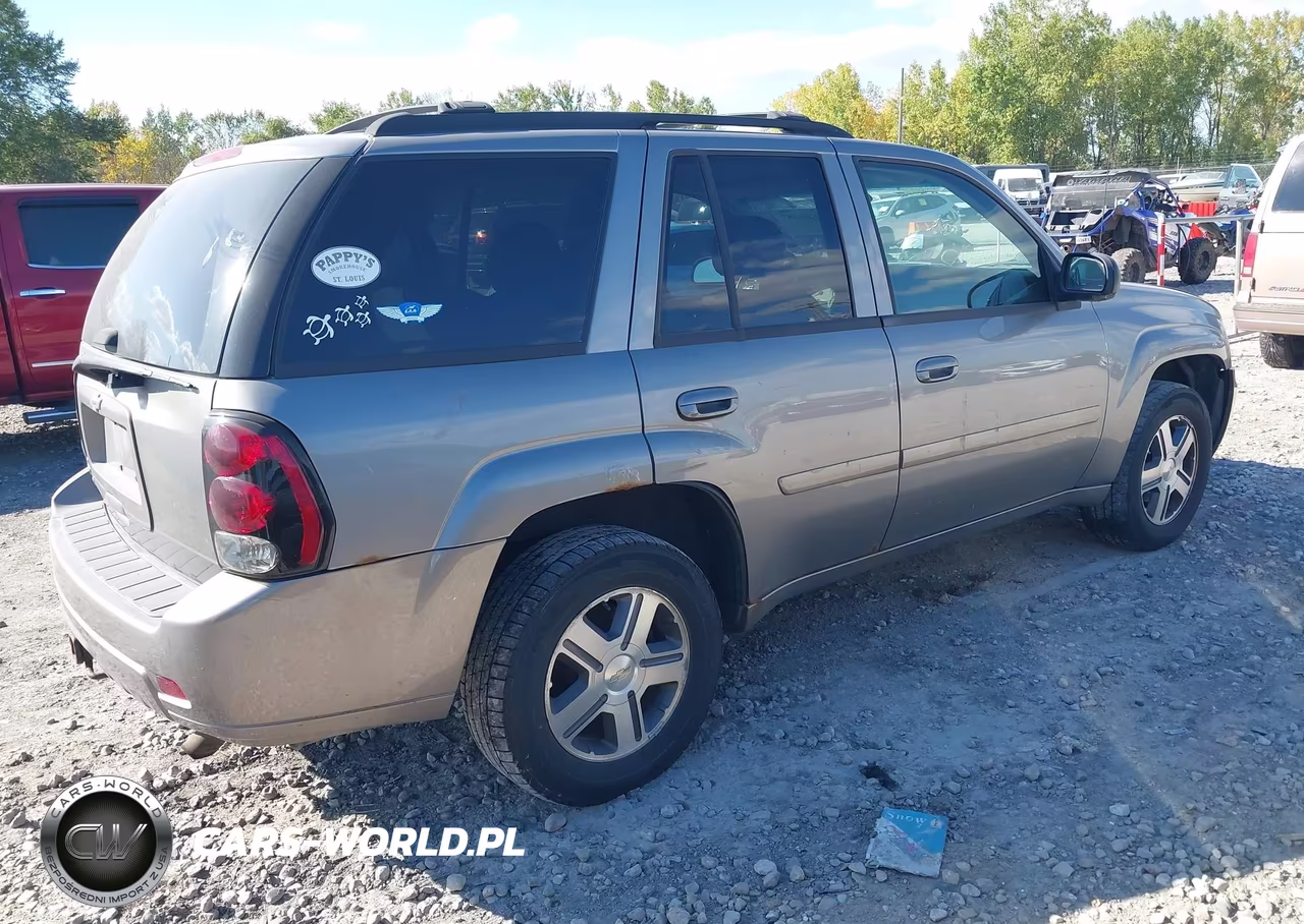 2007 Chevrolet Trailblazer Lt VIN:1GNDT13S972285184 - 4