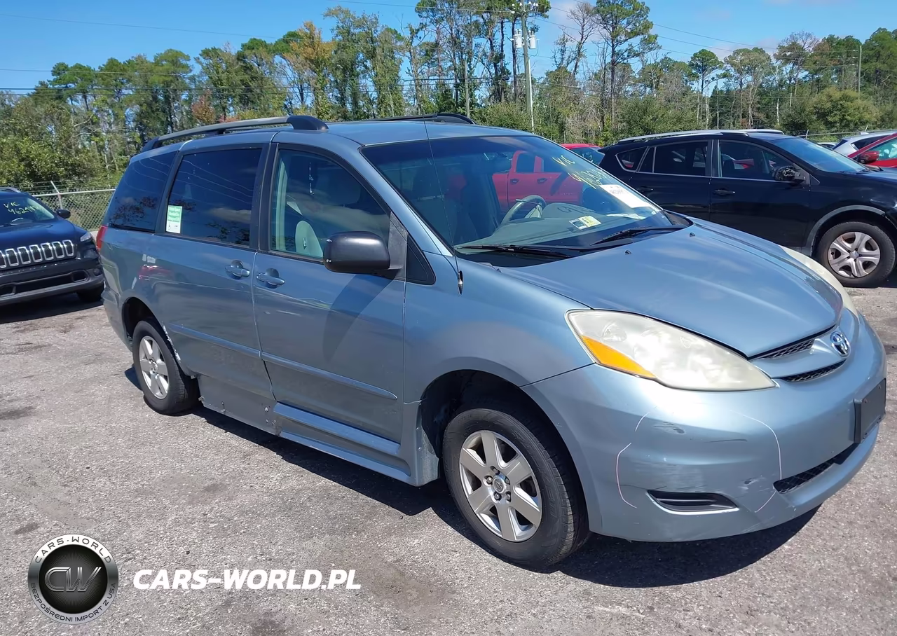 2006 Toyota Sienna Le
